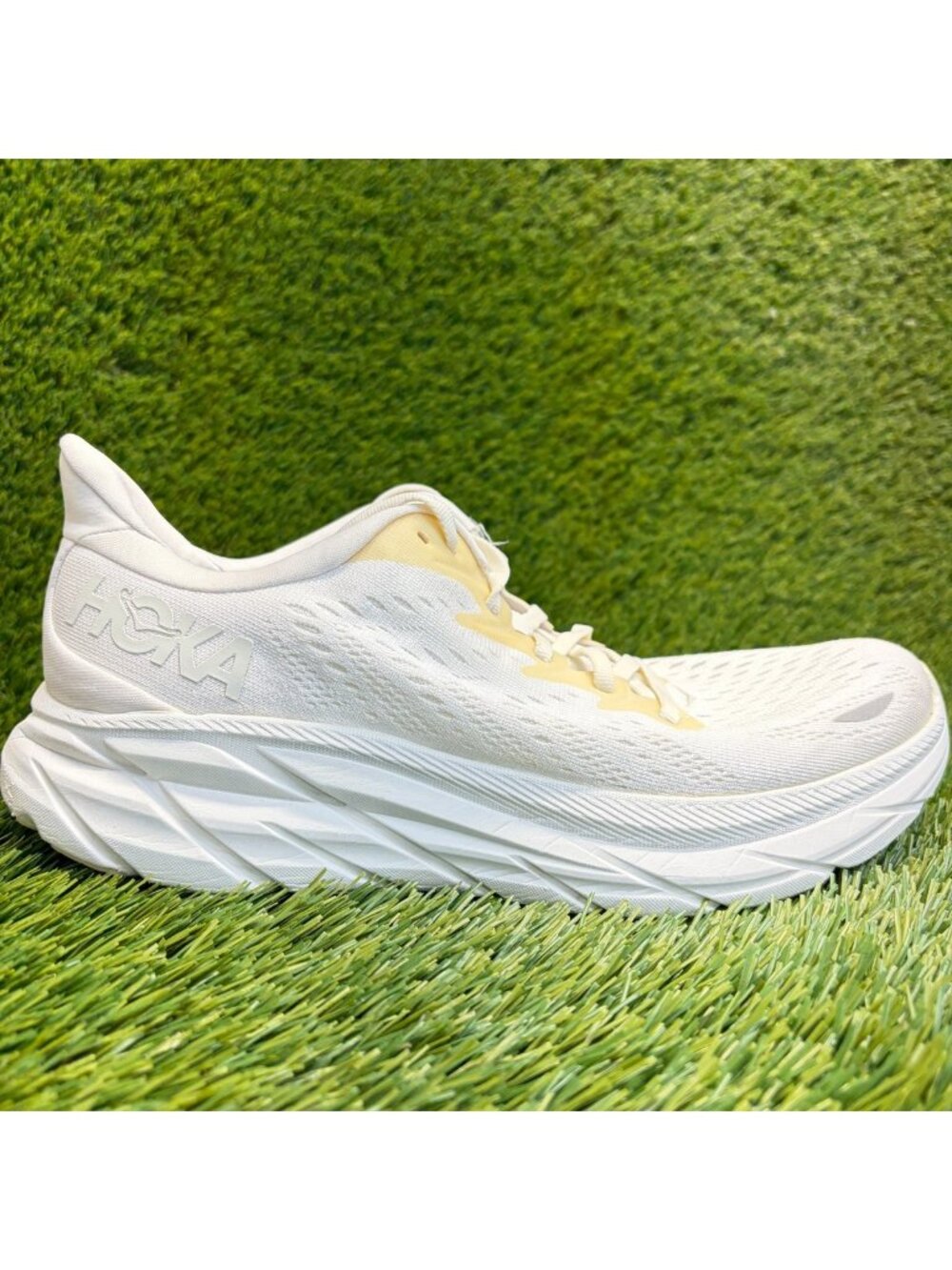 Hoka One One Clifton 8 Womens Size 9 White Beige Athletic Running Shoes Sneakers